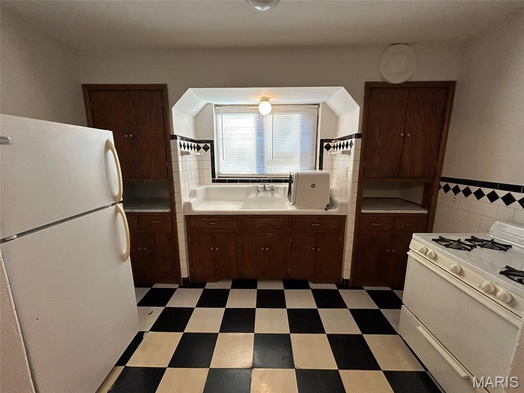 St Louis Hills - Residential Lease