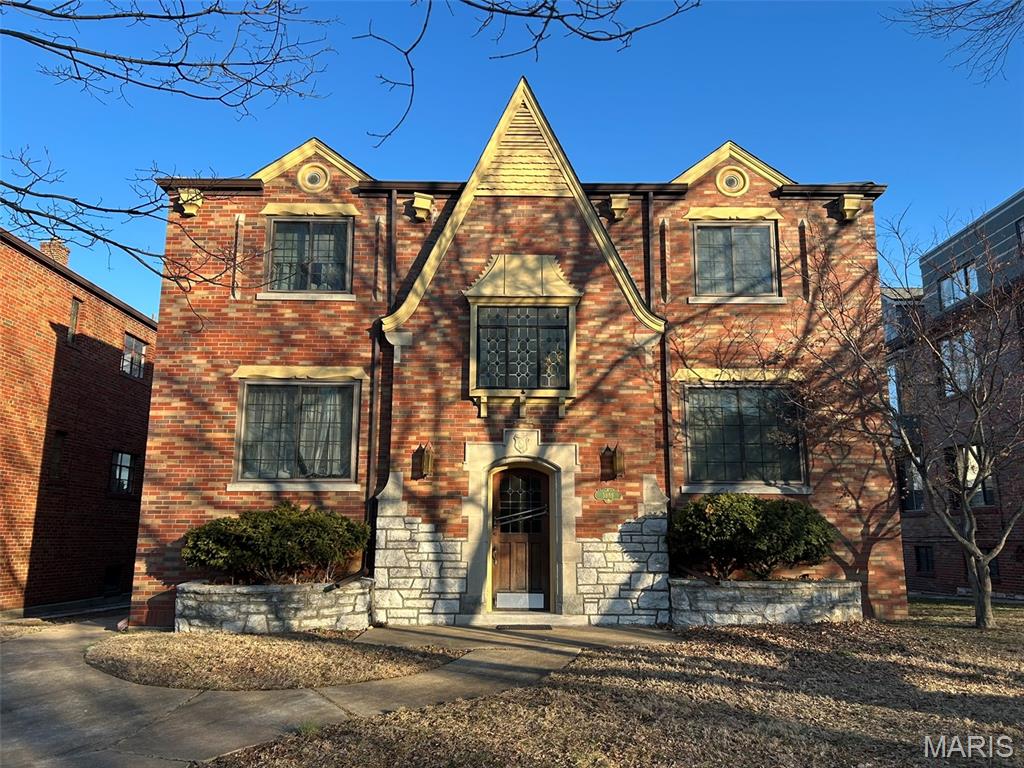 St Louis Hills - Residential Lease