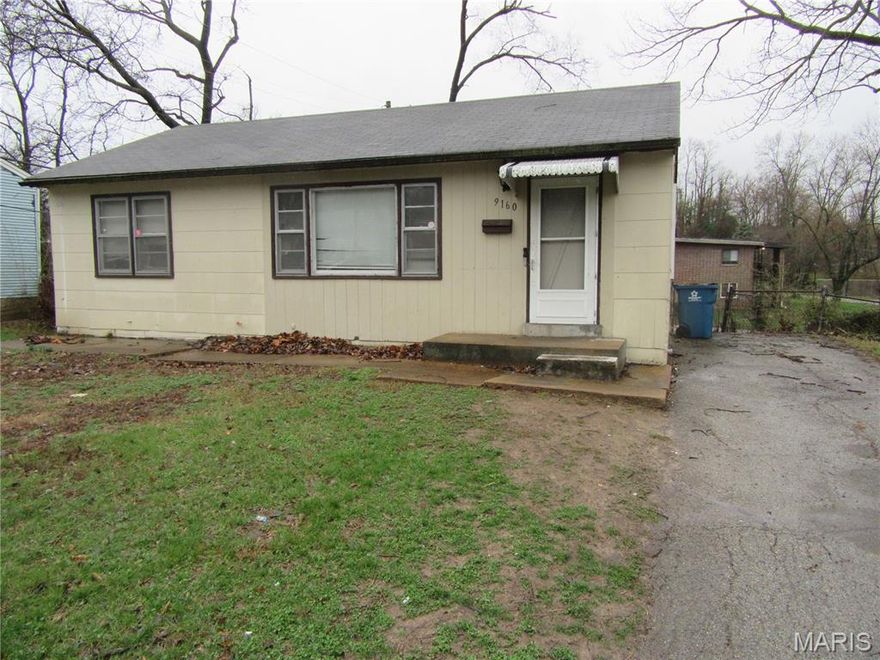 Come see this remarkable 3 bedrm home.  Great investment or greats for starters. Beautiful hardwood floors.  Some vinyl windows. Tenant was long term but lost job.  Ready to make a deal. Come see. SOLD AS IS INSPECTION IS FOR BUYER INFO ONLY DO NOT SEND AGENT INSPECTION. SERIOUS BUYERS ONLY...PLEASE SELLER IS A LICENSED REAL ESTATE BROKER IN THE STATE OF MISSOURI.    Multiple offer status Highest and best by 3pm 3/19/26