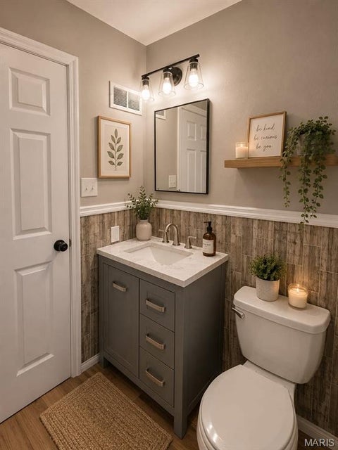 Tiny photo for 10103 Mayfair Drive, St Louis, MO 63136 (MLS # 26055808)