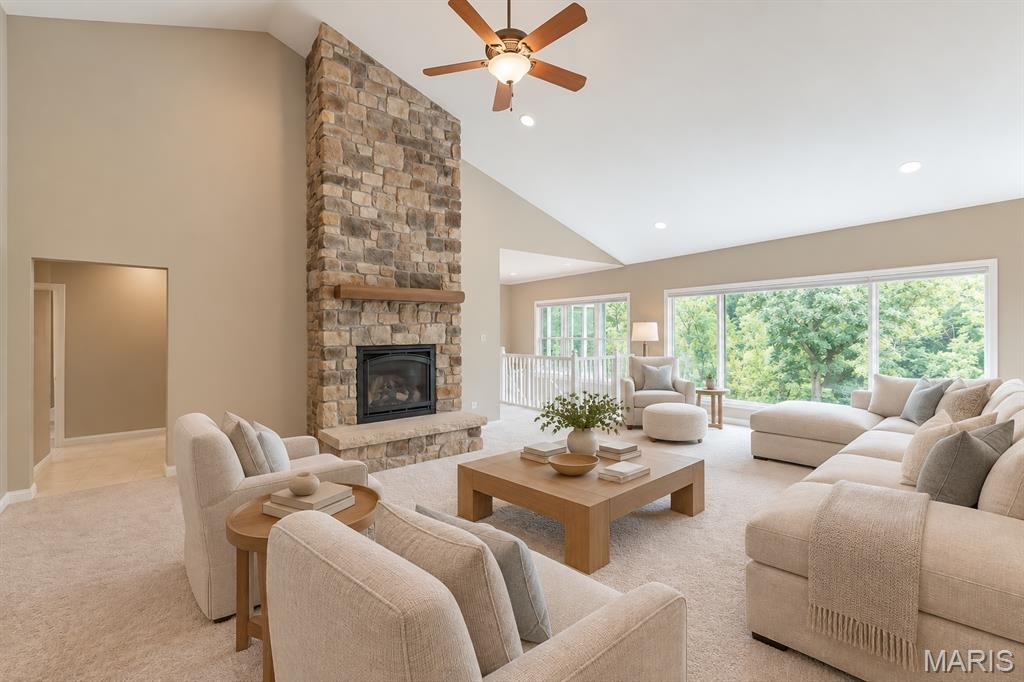 4484 Kingfisher Court