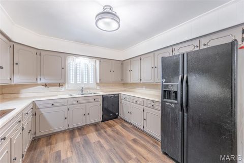 Tiny photo for 1506 Rosedale Lane, Poplar Bluff, MO 63901 (MLS # 26030301)