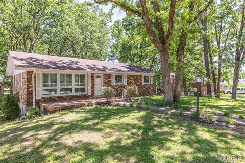 Tiny photo for 1506 Rosedale Lane, Poplar Bluff, MO 63901 (MLS # 26030301)
