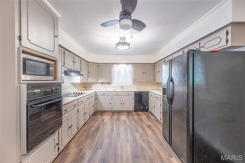 Tiny photo for 1506 Rosedale Lane, Poplar Bluff, MO 63901 (MLS # 26030301)