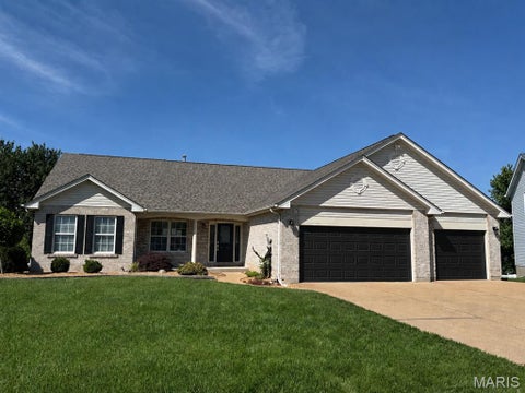 Photo of 4419 Kerth Manor Drive, St Louis, MO 63128 (MLS # 26034343)