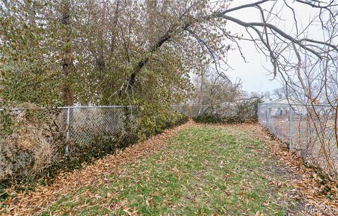 Tiny photo for 900 N Elm Avenue, Webster Groves, MO 63119 (MLS # 26017965)