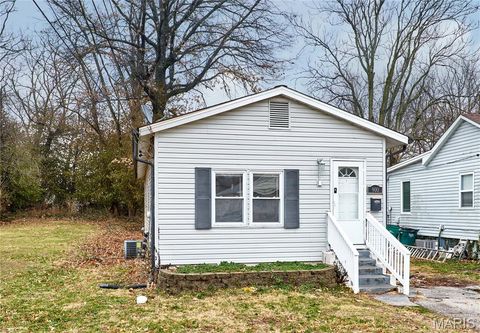 900 N Elm Avenue Webster Groves MO 63119