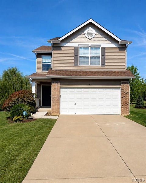 Photo of 77 Parkgate Court, Lake Saint Louis, MO 63367 (MLS # 26055988)