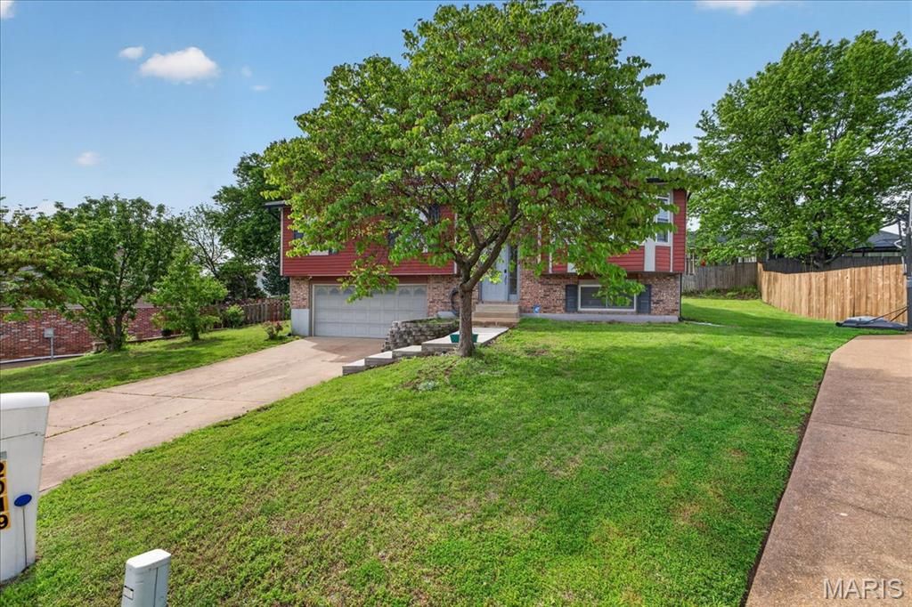 Photo of 2019 San Angelo Drive, Arnold, MO 63010 (MLS # 26026721)