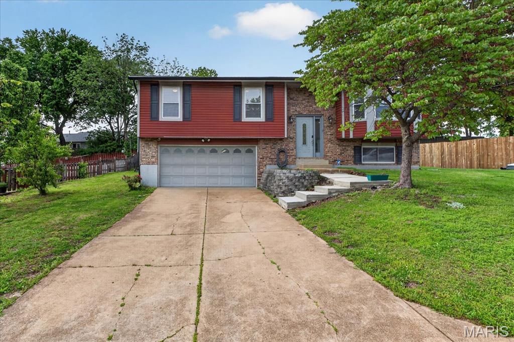Photo of 2019 San Angelo Drive, Arnold, MO 63010 (MLS # 26026721)
