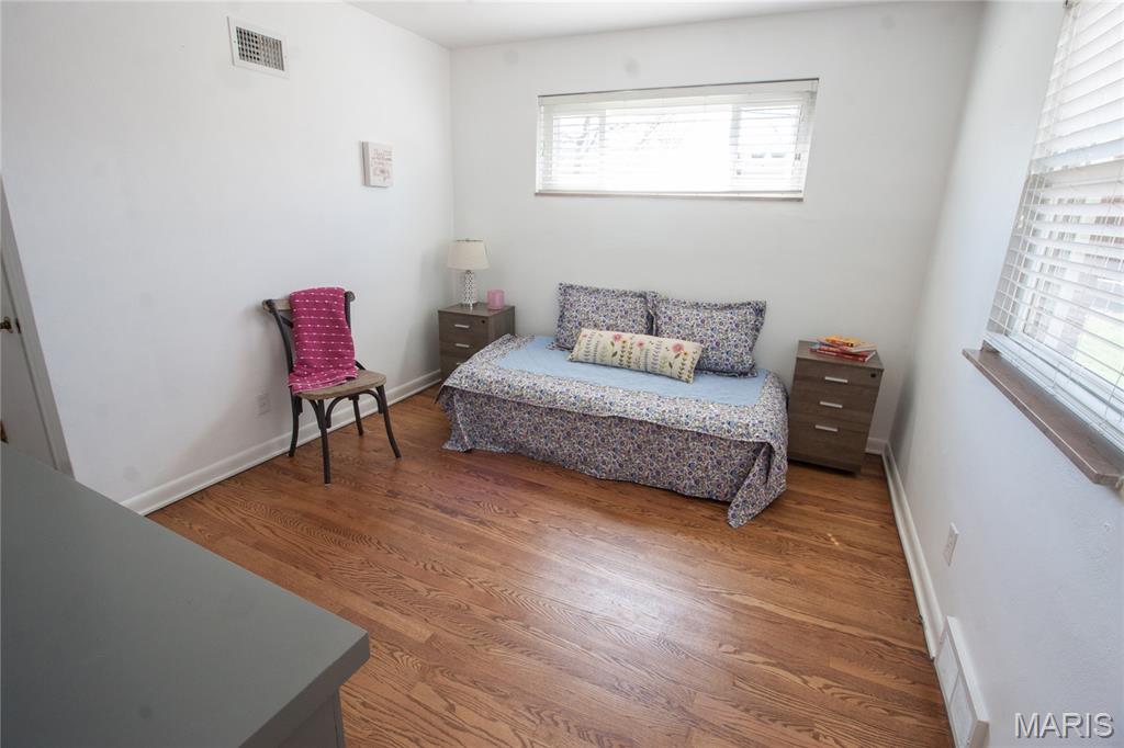 Larchmont - Residential