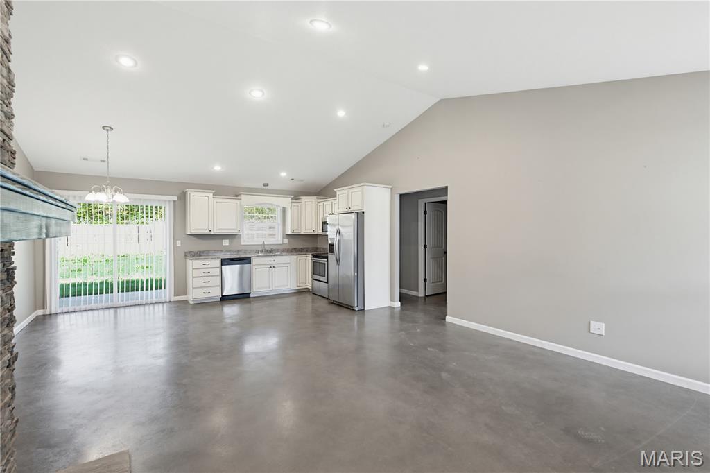 Woodcrest Pointe Estates - Residential