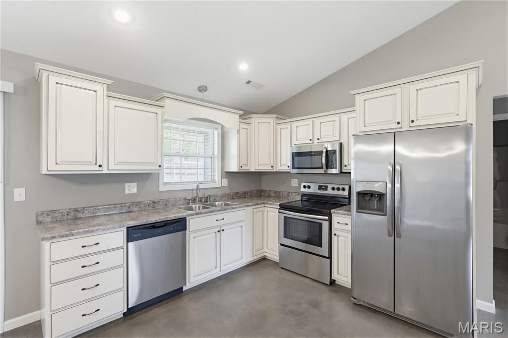 Woodcrest Pointe Estates - Residential