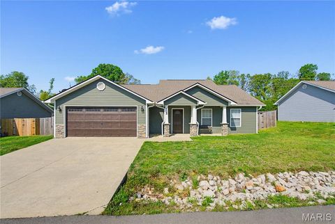 Photo of 125 Perseverance Drive, Poplar Bluff, MO 63901 (MLS # 26023277)