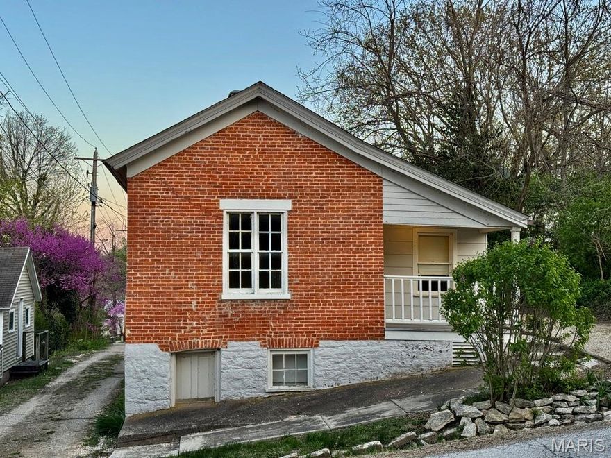 Own a cottage with character in a small village on the mighty Mississippi. Historic charm near an historic district. Efficiency space and yet still plenty of storage in the easily accessible basement from lower level exterior. Located near downtown where you can grab a coffee from the local coffee shop, head to the lock and dam to watch eagles soar & boats travel by or to the riverfront park - all in walking distance. HVAC, water heater, and electrical updates. Freshly painted interior. 
Note that syndicated sites like Zillow and Realtor may have some wrong info/photo captions. Call listing agent to verify info. 
Have your preapproval? Schedule your showing and make it yours. Need assistance with financing? Just ask - glad to help provide info for lenders.