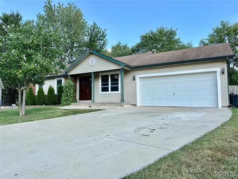 Photo of 523 Coldstream Court, St Peters, MO 63376 (MLS # 25070119)