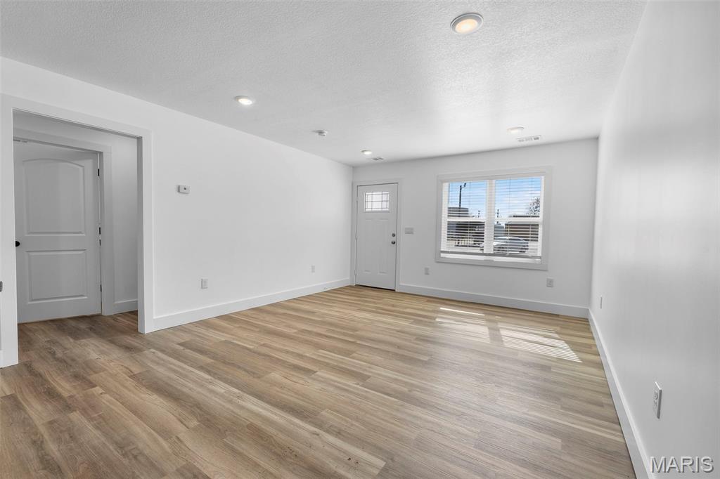 SHELTON - Residential