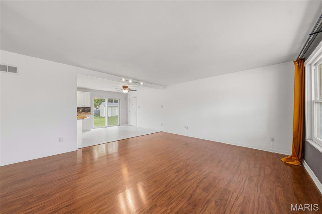 3350 Greenbridge Drive
