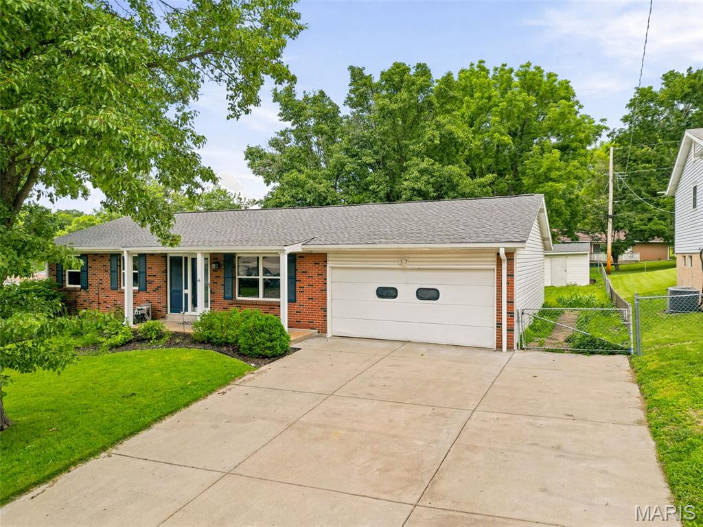 3350 Greenbridge Drive