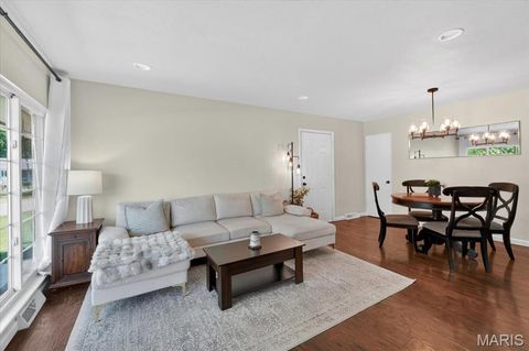 Tiny photo for 730 Samoa Drive, St Louis, MO 63126 (MLS # 26030853)