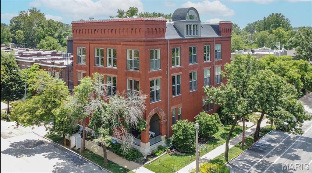 Grand Lofts - Residential