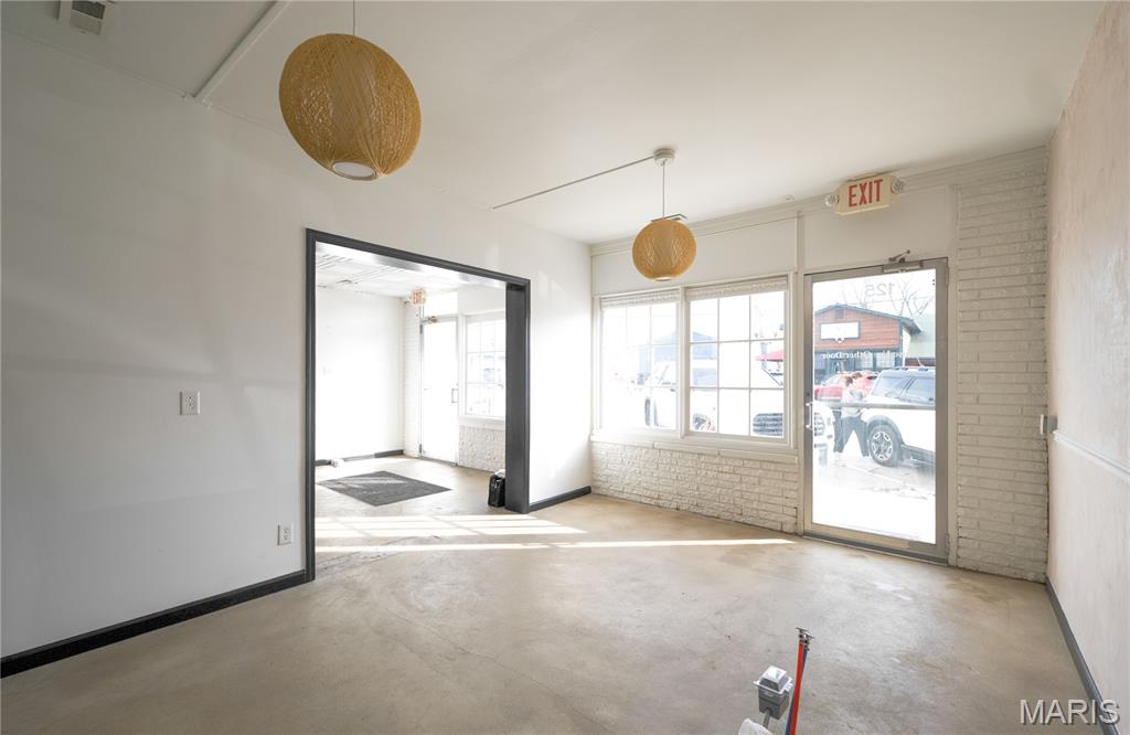 125 S Central Avenue