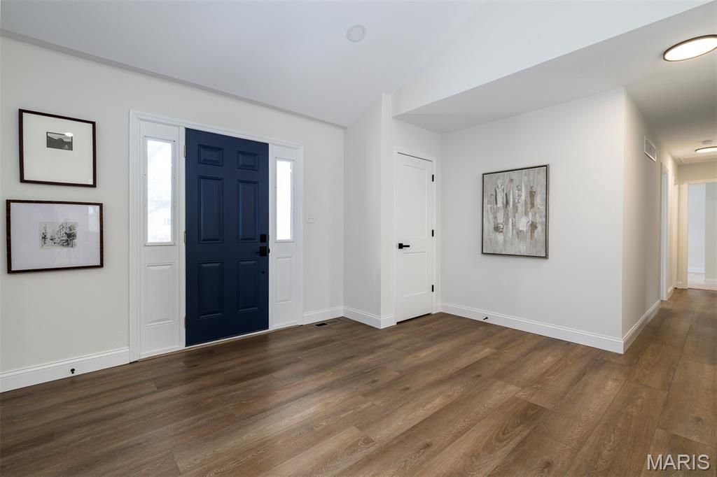 Photo of 15278 Country Field Court, Chesterfield, MO 63017 (MLS # 25082550)