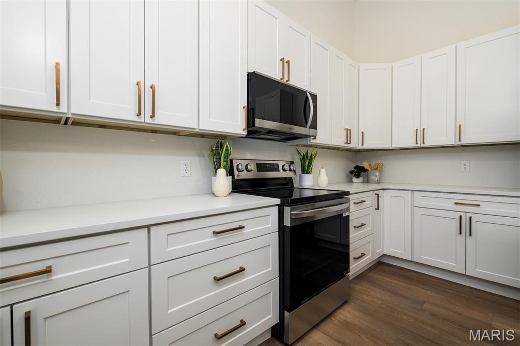 Meadowbrook Farm 8 - Residential