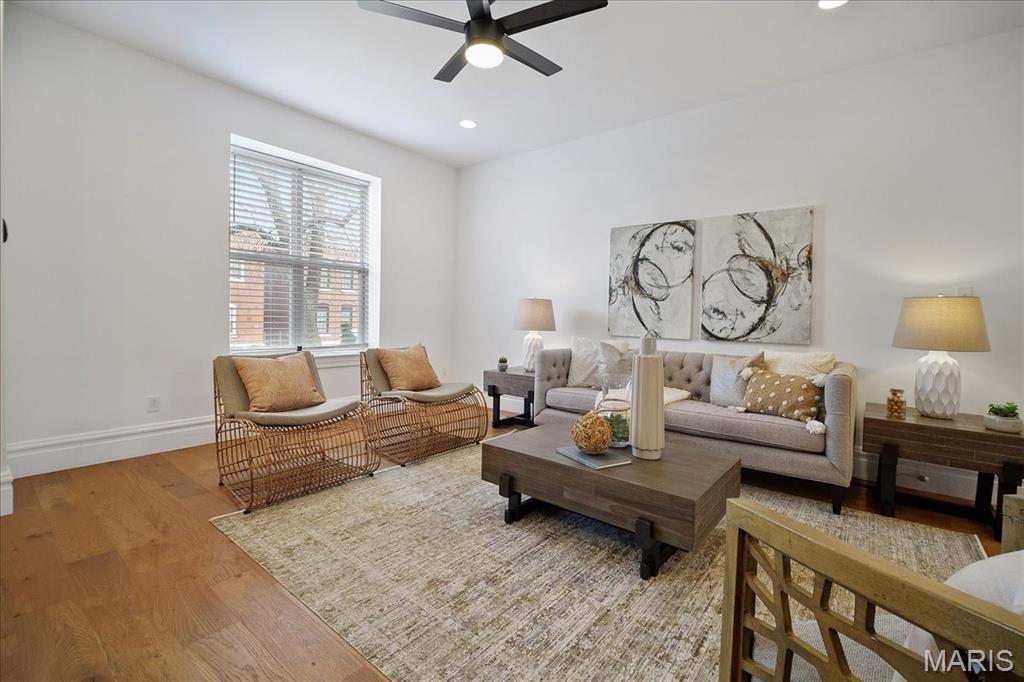 St Louis, Missouri 63118, United States, 3 Bedrooms Bedrooms, ,3 BathroomsBathrooms,Residential,Pending,189929