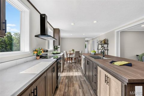 Tiny photo for 847 Highway Ee, Unincorporated, MO 63389 (MLS # 26047336)