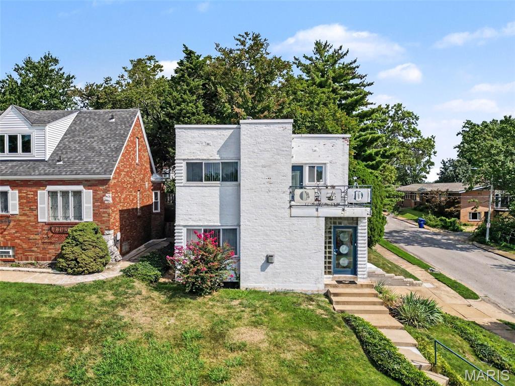 6601 Sutherland Avenue - Photo 2