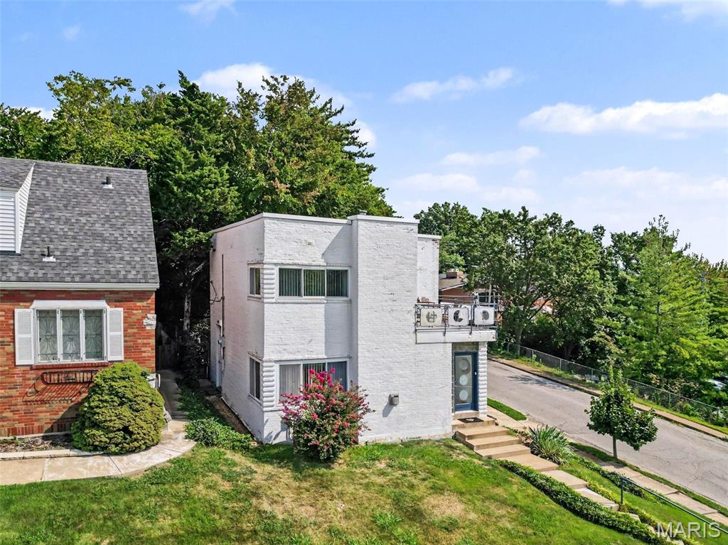 6601 Sutherland Avenue - Photo 3