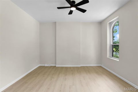 Tiny photo for 5637 Reber Place, St Louis, MO 63139 (MLS # 26047711)