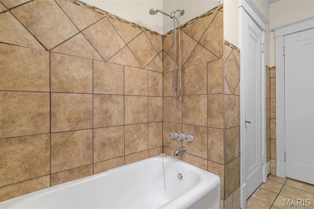 Cleveland - Residential Income