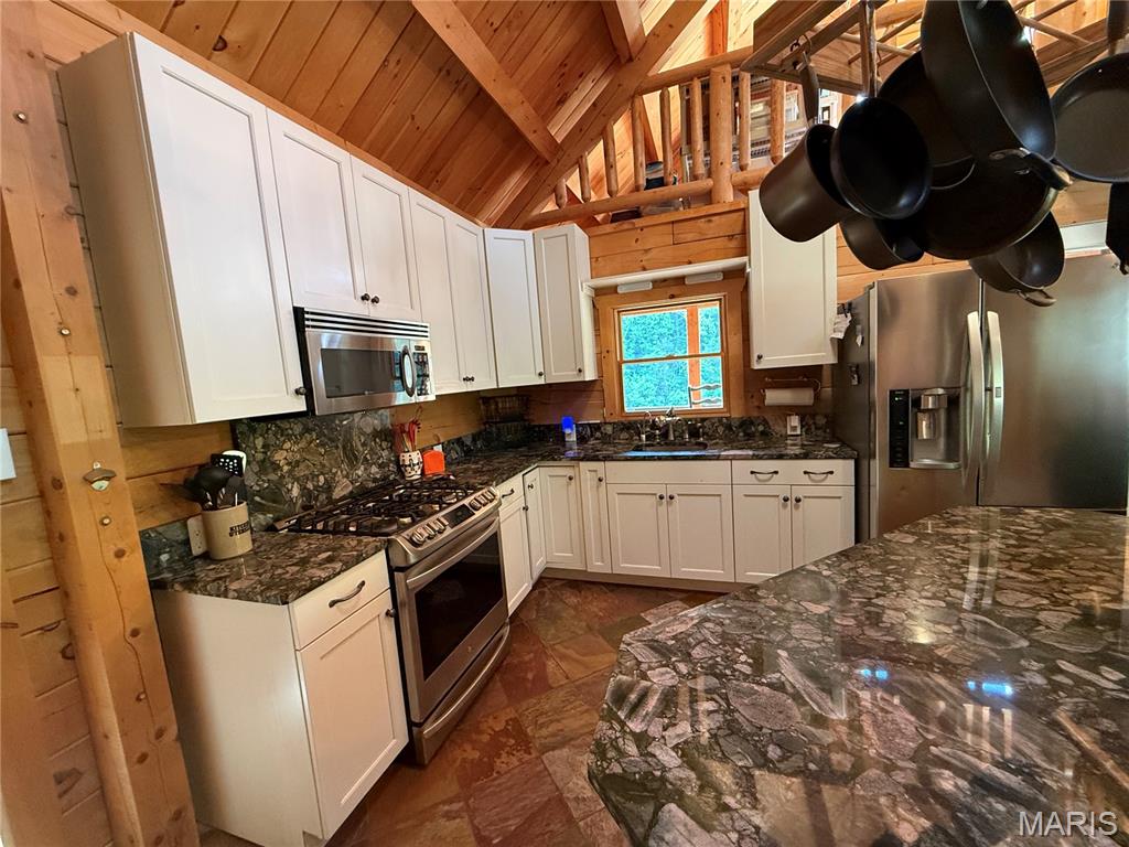 Pinnacle Lake Estates - Residential