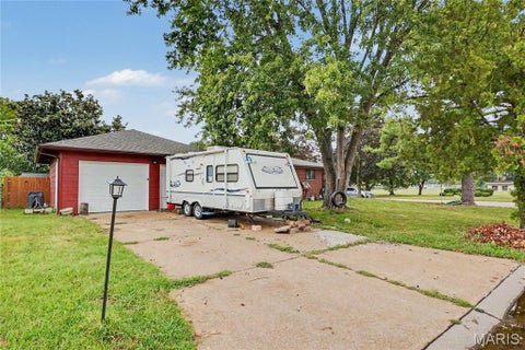 Tiny photo for 101 Sunset Drive, Hazelwood, MO 63042 (MLS # 26059095)
