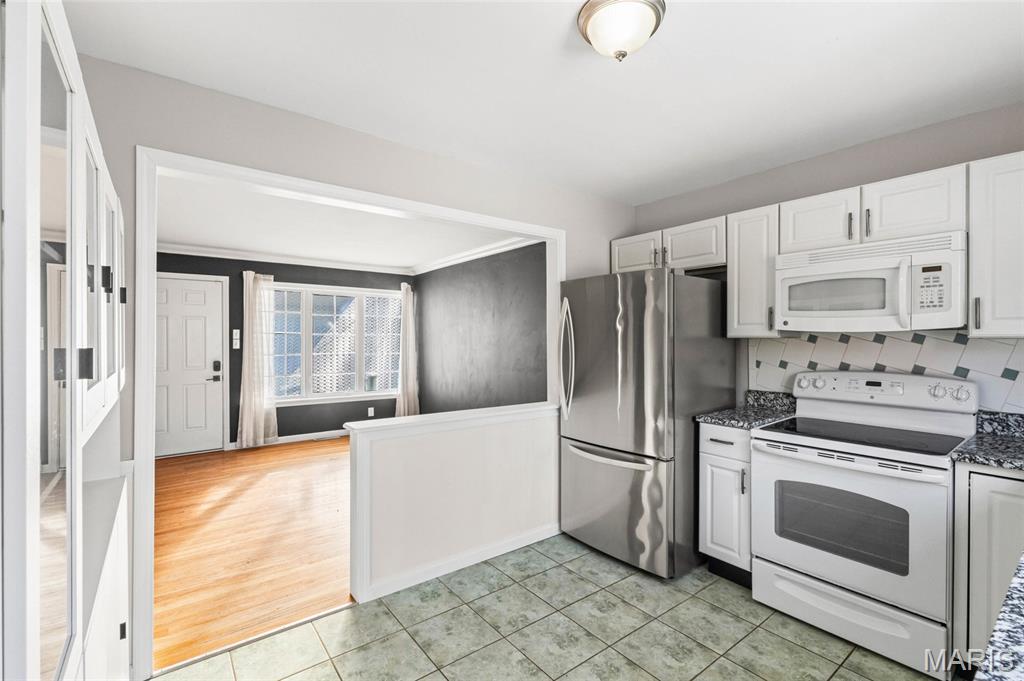 Zeta Dell - Residential Lease