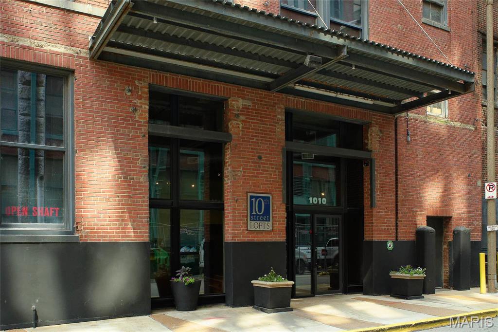 1010 Saint Charles Street 802