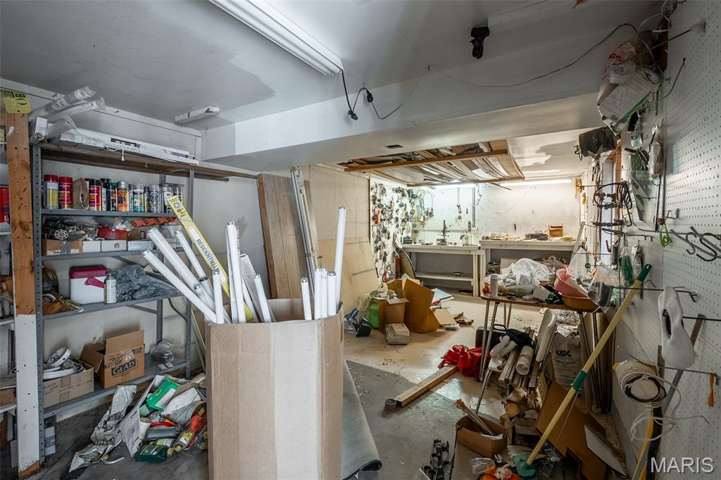 Buckhorn Est. - Residential