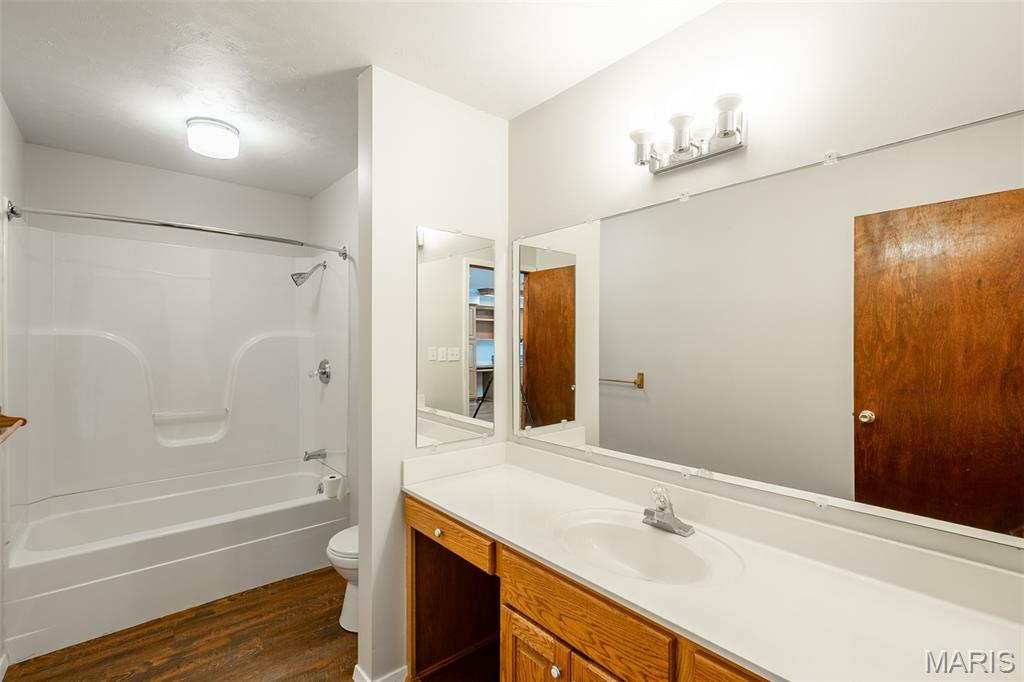 Buckhorn Est. - Residential