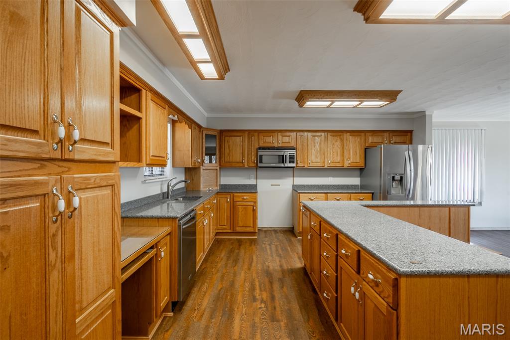 Buckhorn Est. - Residential