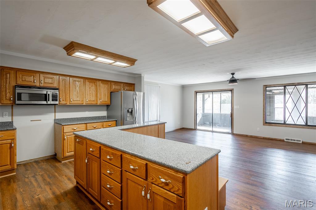 Buckhorn Est. - Residential