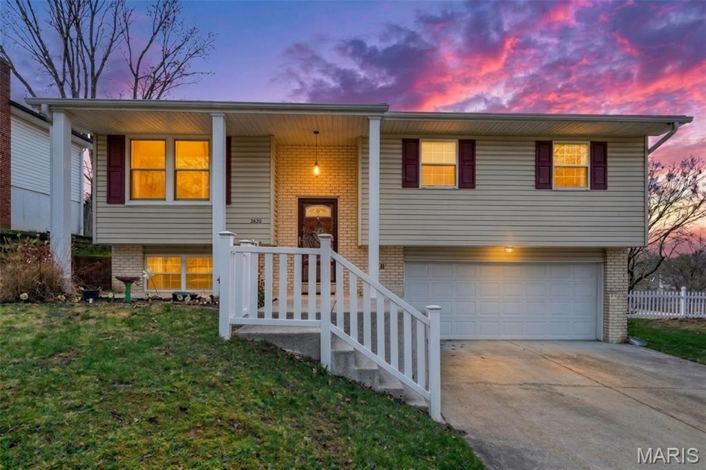 3869 Crystal Wood Drive