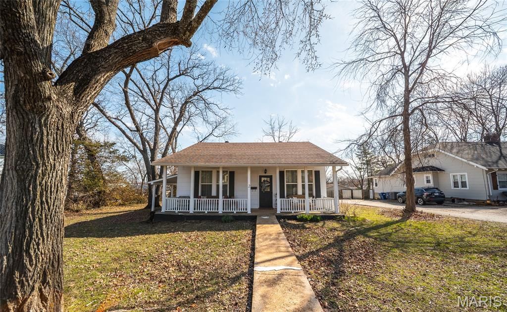 Photo of 2 N McArthur Street, Salem, MO 65560 (MLS # 26012080)