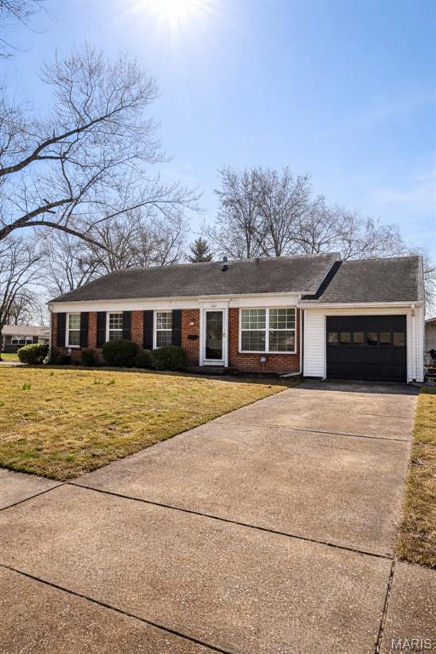 Here it is, a home with 4 bedrooms on the Main level!! Welcome to 1280 Old York Drive in Florissant, a beautifully updated all-brick home offering space, comfort, & a bright open feel in a well-established neighborhood. This move-in-ready home features four bedrooms & two full bathrooms on the main floor, providing a flexible layout that works well for families, guests, or home office space.
The classic brick exterior provides timeless curb appeal and low-maintenance durability, while the attached one-car garage offers convenient parking & storage. Inside, the home has been recently remodeled, creating a fresh and inviting atmosphere with abundant natural light throughout the main living areas.
The main level features 4 comfortable bedrooms, a rare find that adds versatility to the home’s layout. Two full bathrooms on the main floor help accommodate busy households while maintaining convenience for guests as well as a dining room area.
Just off the living area is a charming 10 x 10 screened porch, perfect for enjoying fresh air while relaxing with a morning coffee or unwinding in the evening. The large backyard offers plenty of space for entertaining, gardening, pets, or simply enjoying the outdoors.
The partially finished basement provides additional living space with a large family room, ideal for movie nights, game days, or a second living area. A bonus room offers flexibility for a home office, hobby space, or sleeping room, along with a convenient half bathroom.
One of the standout features is the massive 40 x 16 workshop in the LL, perfect for projects, storage, or dedicated workspace.
Located in a charming Florissant neighborhood, the home is within walking distance to shopping and public transit, making daily errands and commuting easy.