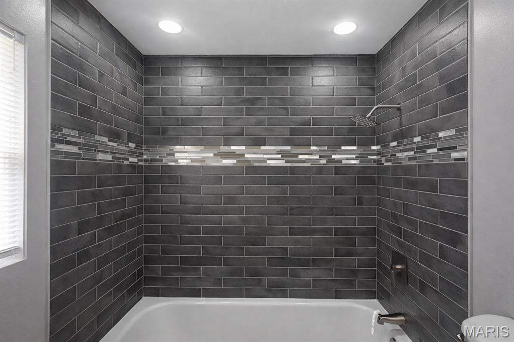 Foxrun 2 - Residential