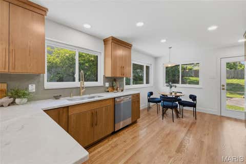 Tiny photo for 14 Wedgewood Lane, Creve Coeur, MO 63141 (MLS # 26046942)