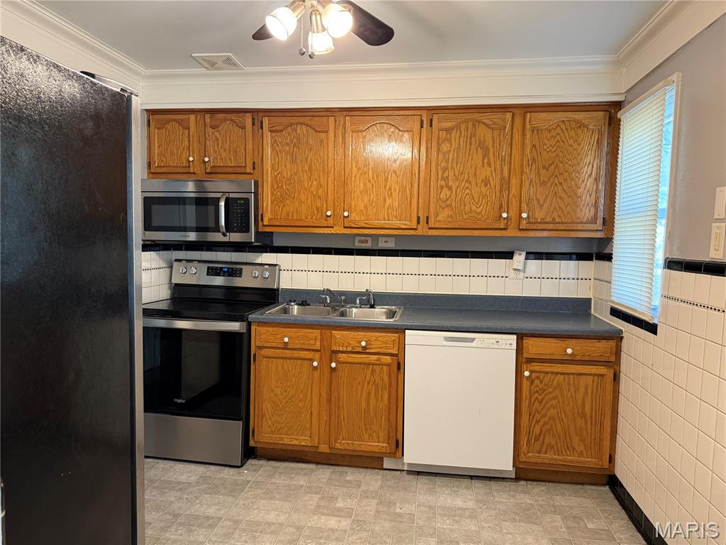 Bissell Hills 3 - Residential Lease