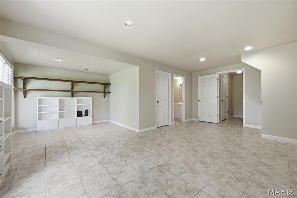 Clarkson Grove Condo Tenth - Residential