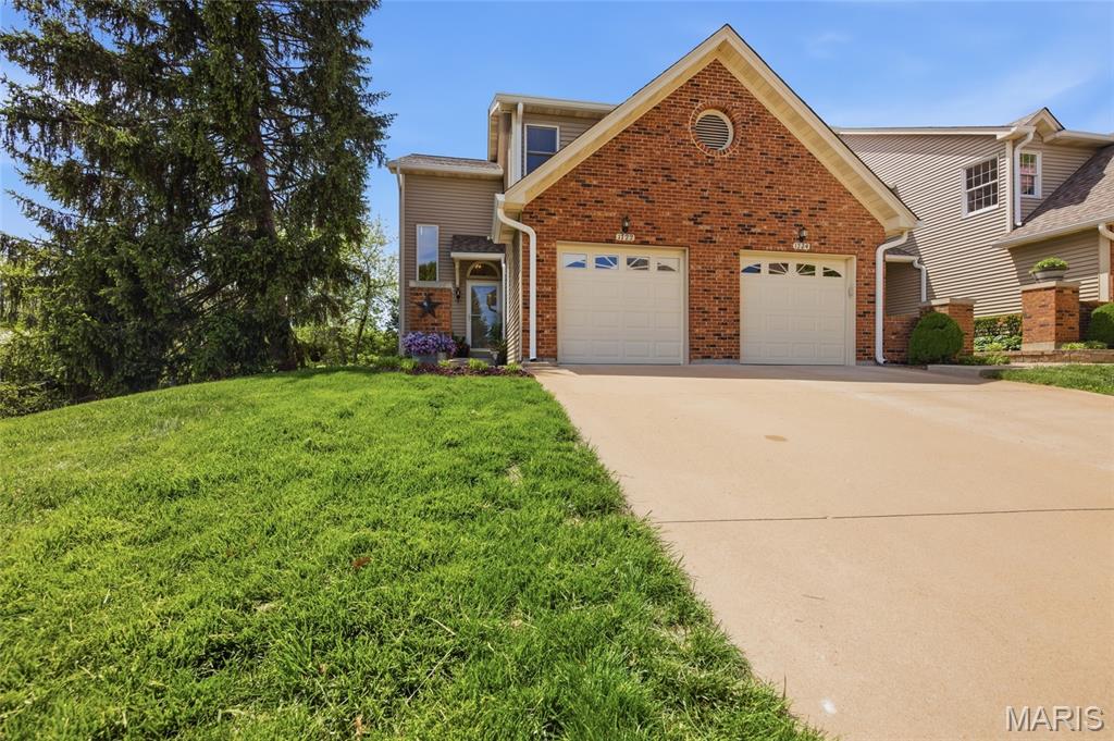 Clarkson Grove Condo Tenth - Residential